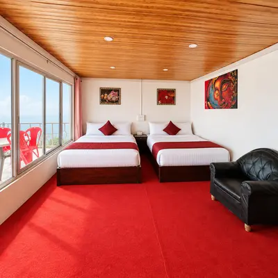Deluxe Four Bed